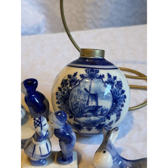 vintage Delft Blue Holland figurines Kissing Couple Windmill Ornament Rabbit - Picture 5 of 16